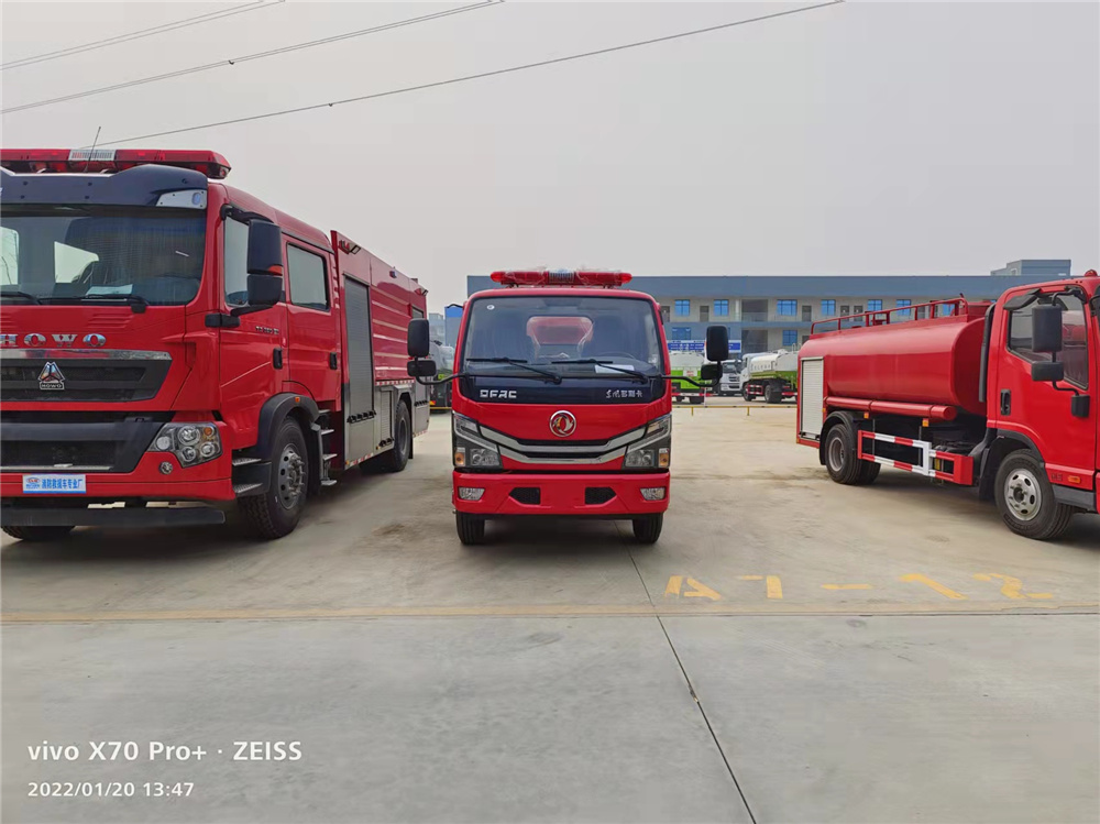 東風(fēng)福瑞卡消防灑水車5噸圖片5