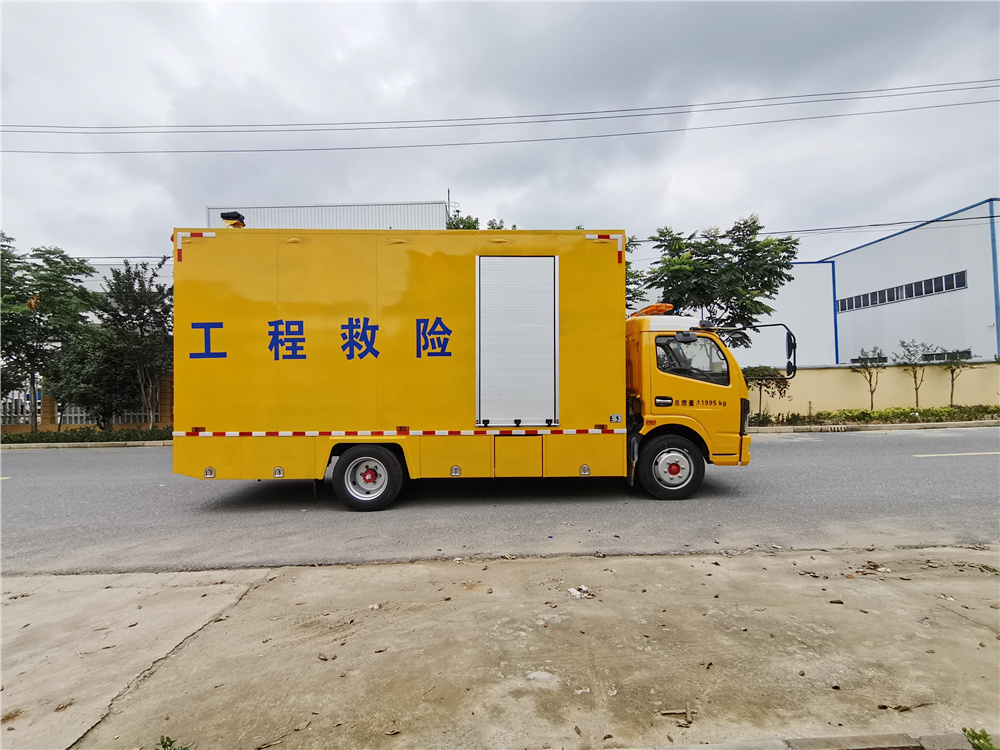 東風(fēng)大福瑞卡工程救險車圖片2