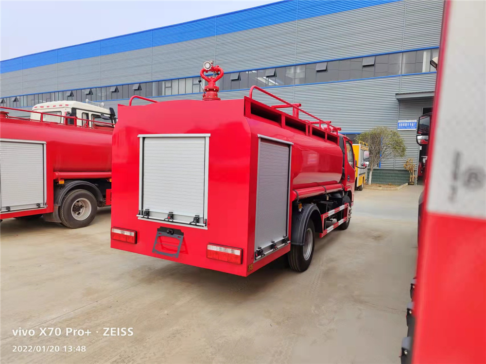東風(fēng)福瑞卡消防灑水車5噸圖片4