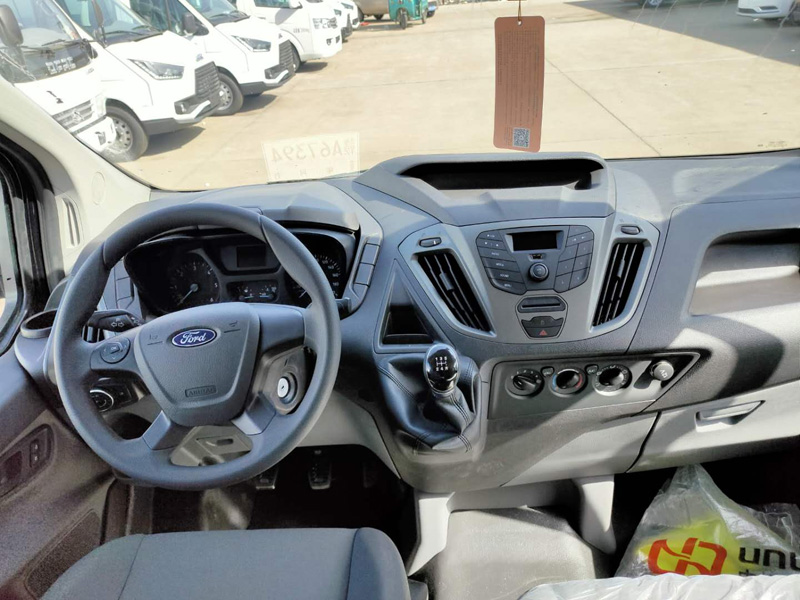 福特新全順殯葬服務(wù)車（柴油短軸）圖片3