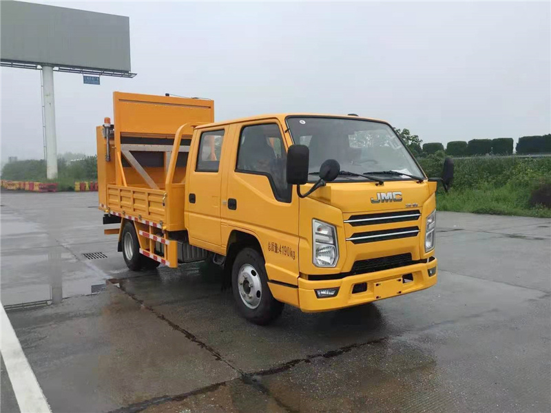 江鈴雙排座防撞緩沖車