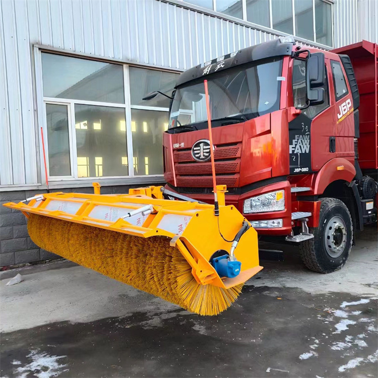 除雪設(shè)備 除雪滾 車載掃雪滾刷 冬季自帶動力除雪滾圖片2