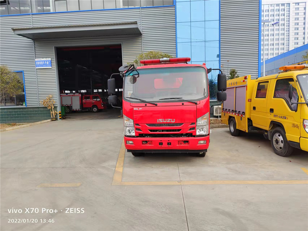 慶鈴五十鈴消防灑水車7噸圖片3