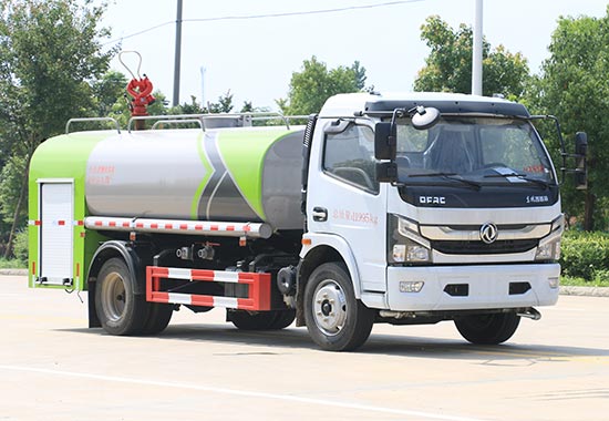 東風(fēng)大福瑞卡消防灑水車8噸